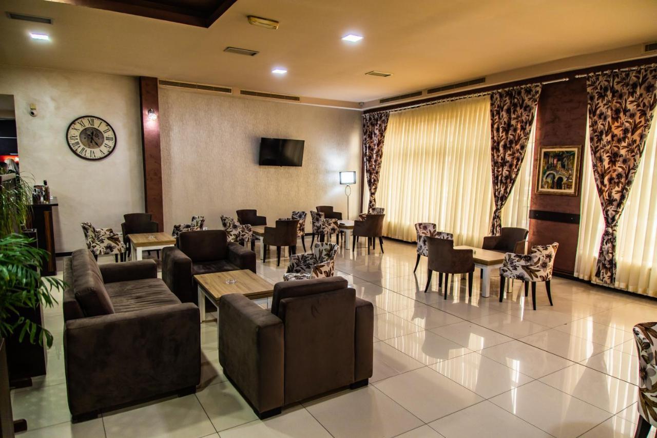 Hotel Albo Bor Ngoại thất bức ảnh